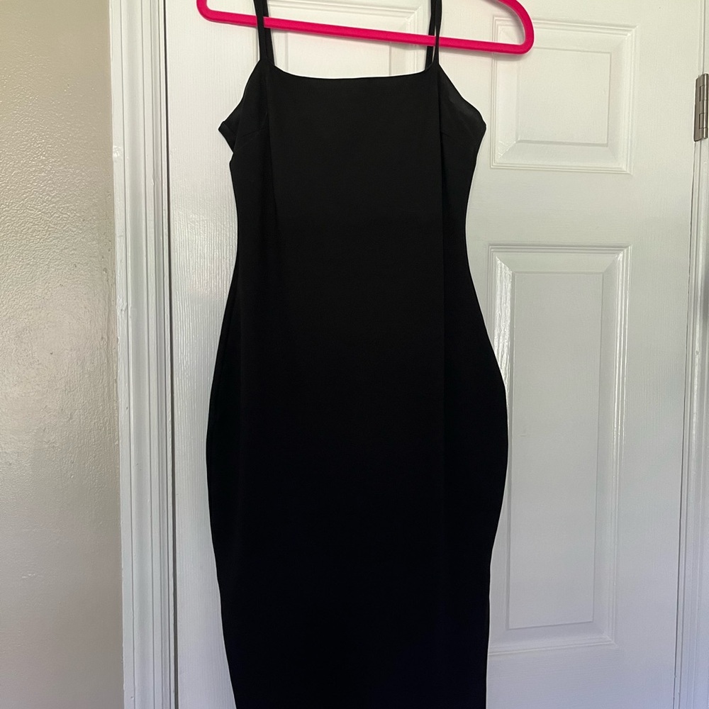 Lulu's Black Midi Dress